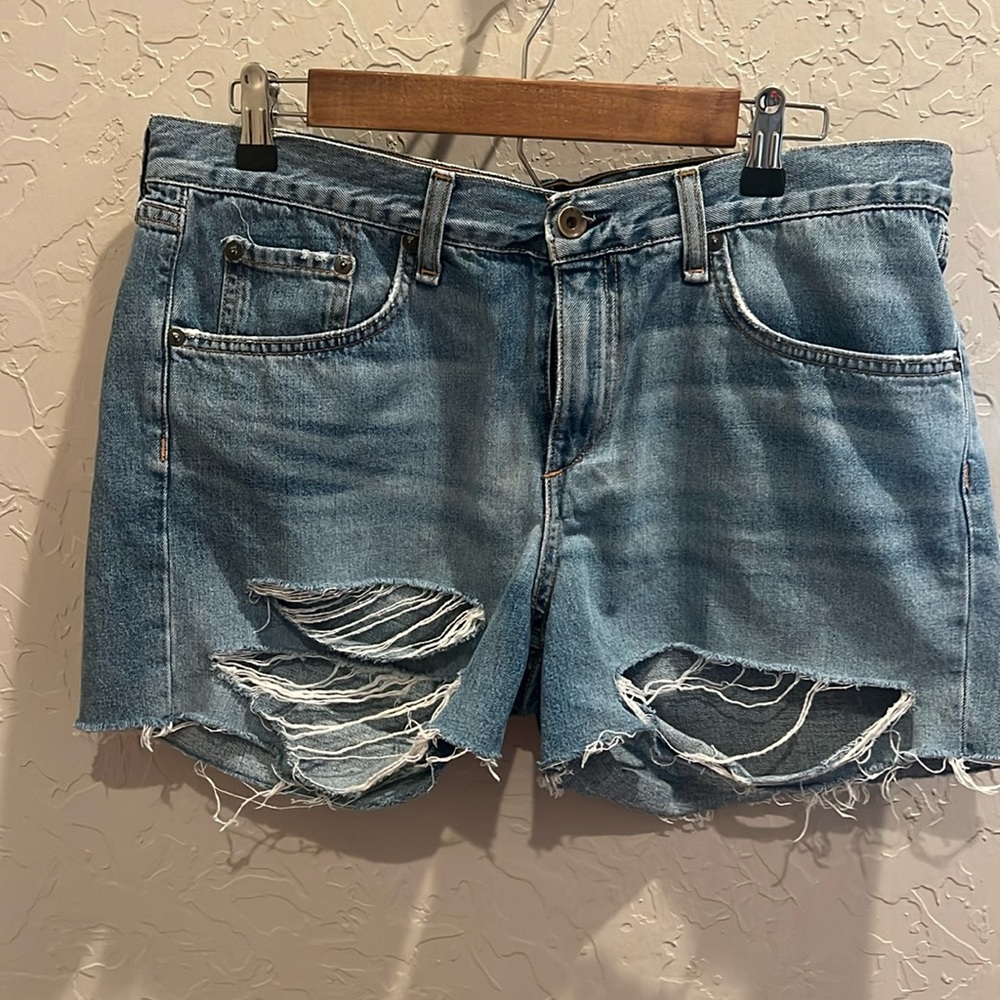 Rag and Bone ‘Jean’ denim shorts. Size 30